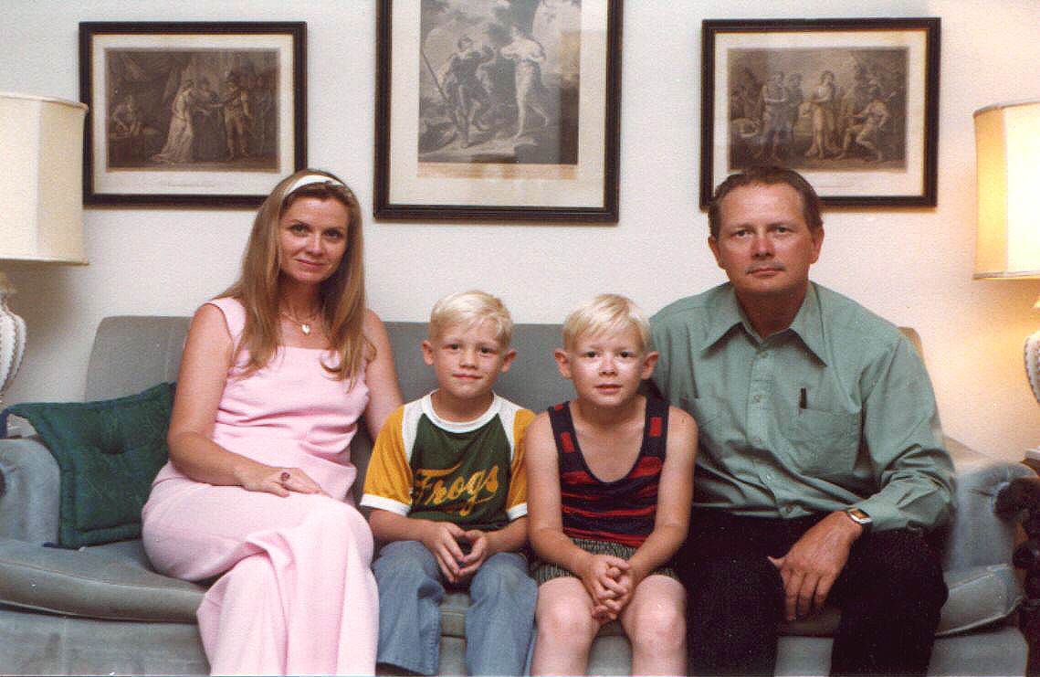 1978?Couch Shot, Lorna, Clark, Hubert Lewis Bray & HEB